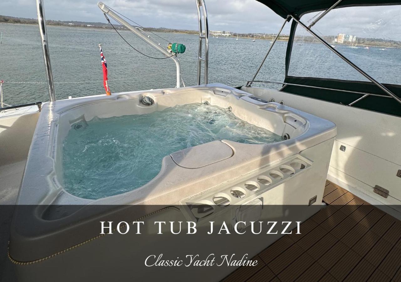Classic Yacht Nadine In Poole Harbour, Dorset, With A Hot Tub Jacuzzi Екстер'єр фото