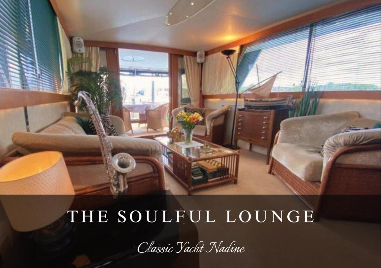 Classic Yacht Nadine In Poole Harbour, Dorset, With A Hot Tub Jacuzzi Екстер'єр фото
