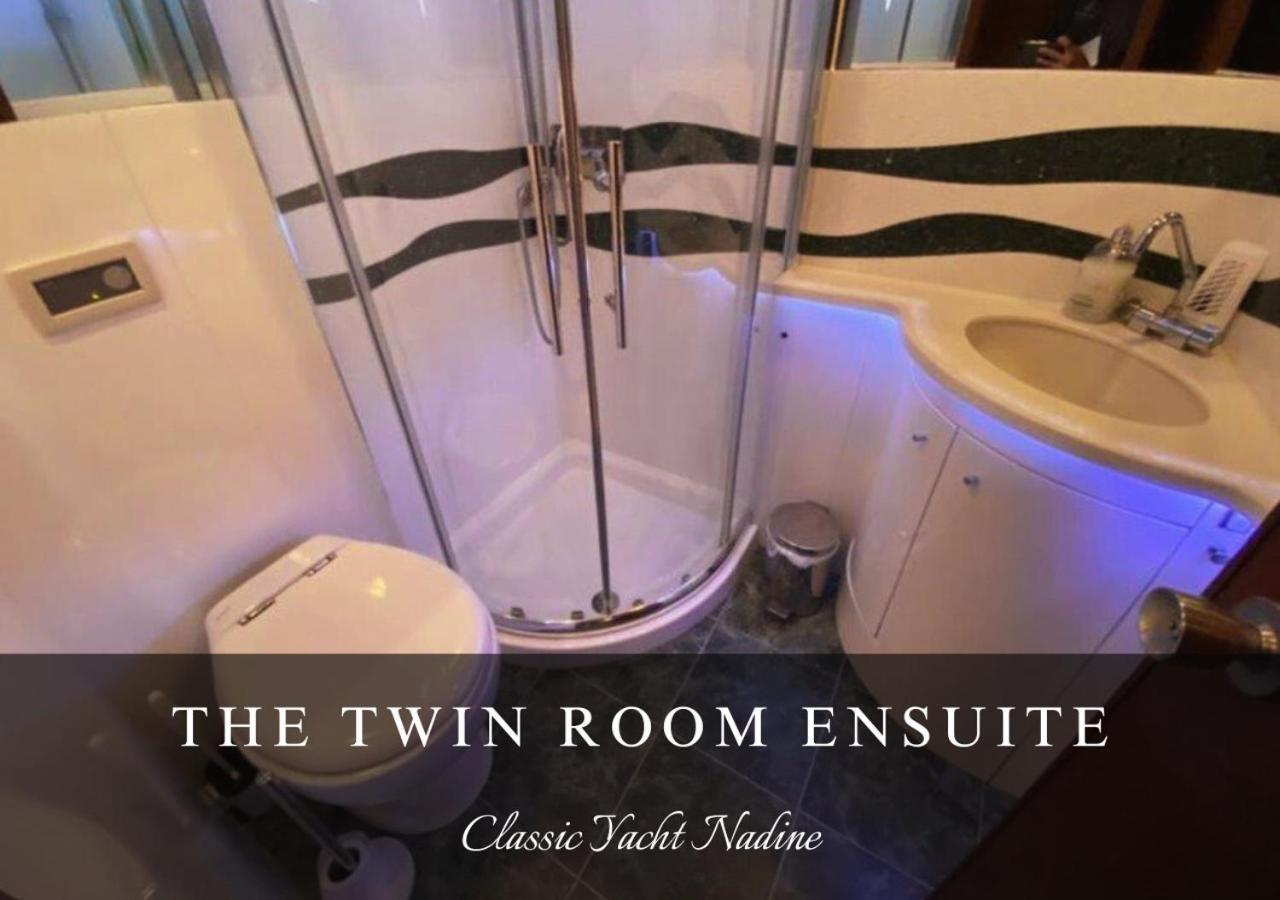 Classic Yacht Nadine In Poole Harbour, Dorset, With A Hot Tub Jacuzzi Екстер'єр фото