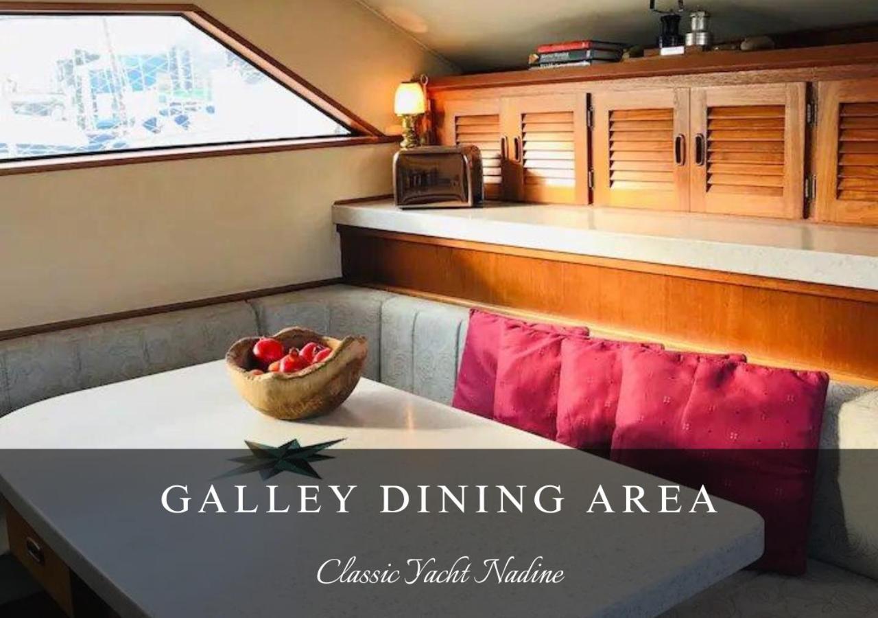 Classic Yacht Nadine In Poole Harbour, Dorset, With A Hot Tub Jacuzzi Екстер'єр фото